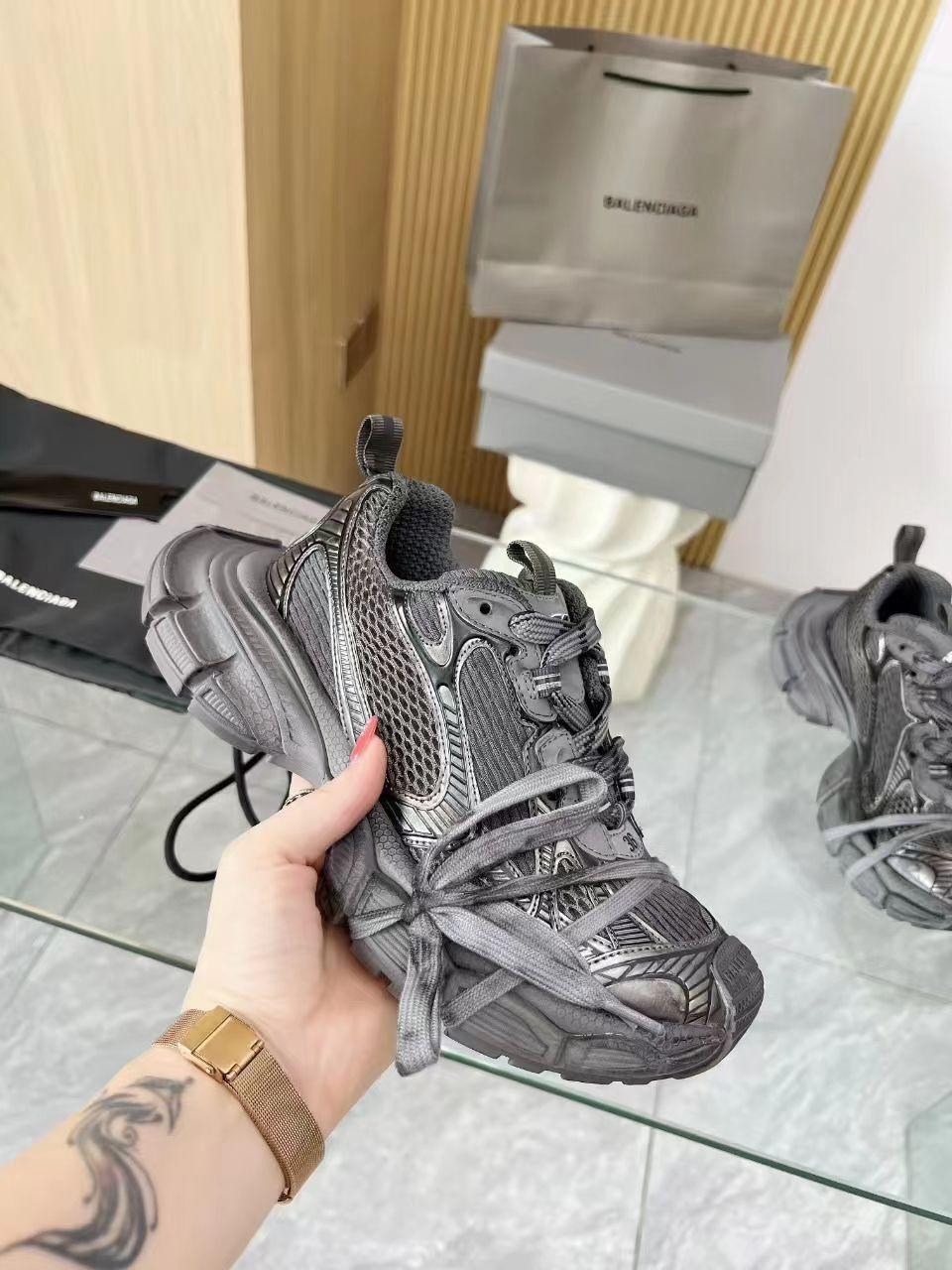 женские кроссовки balenciaga,новая коллекция баленсиага 2025 кроссовки,кроссовки баленсиага женские,ботинки женские баленсиага реплика,кроссовки balenciaga