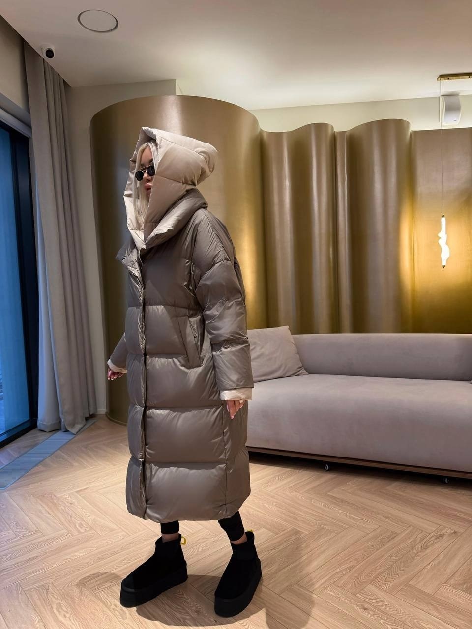 длинные пуховики,женские пуховики,женский длинный пуховик с капюшоном,пуховик повседневный,модные пуховики