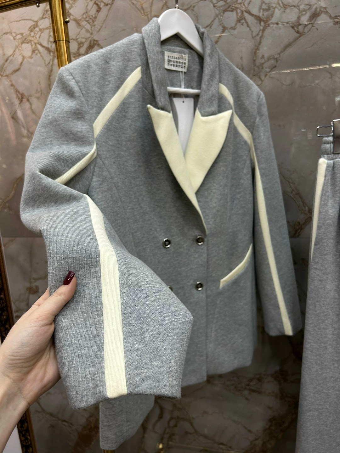 костюмы брючный,стильные костюмы,повседневный костюм,элегантный брючный костюм,элегантный костюм