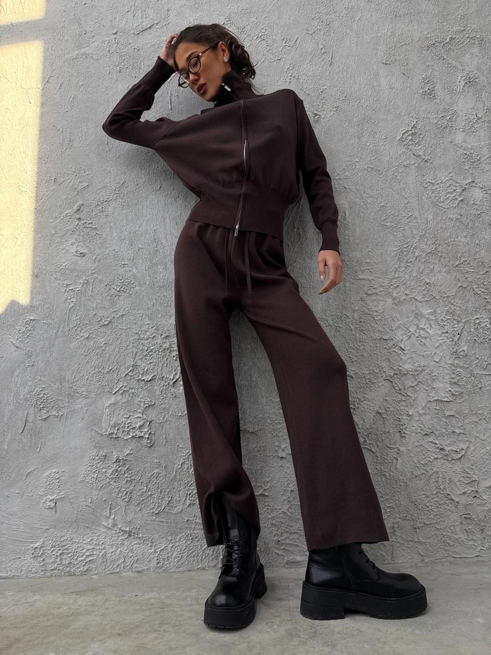 женский брючный костюм,женские костюмы,спортивные костюм,брючный комбинезон,костюмы спортивные женские
