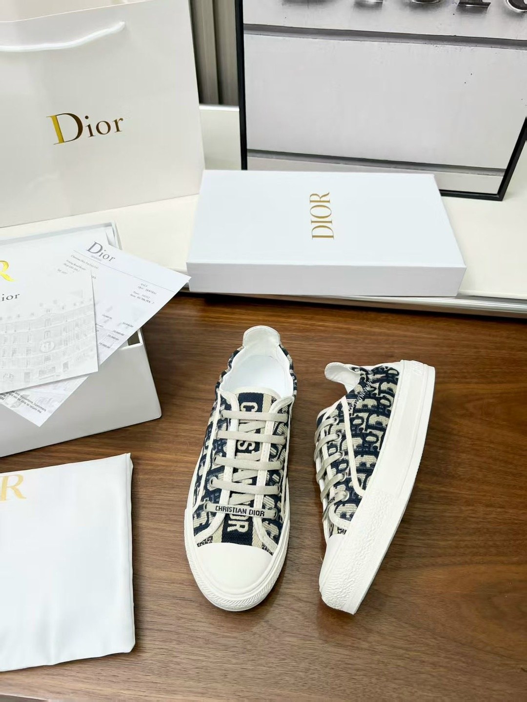 dior кроссовки,кеды dior женские,кеды диор бежевые,кеды dior,кеды christian dior
