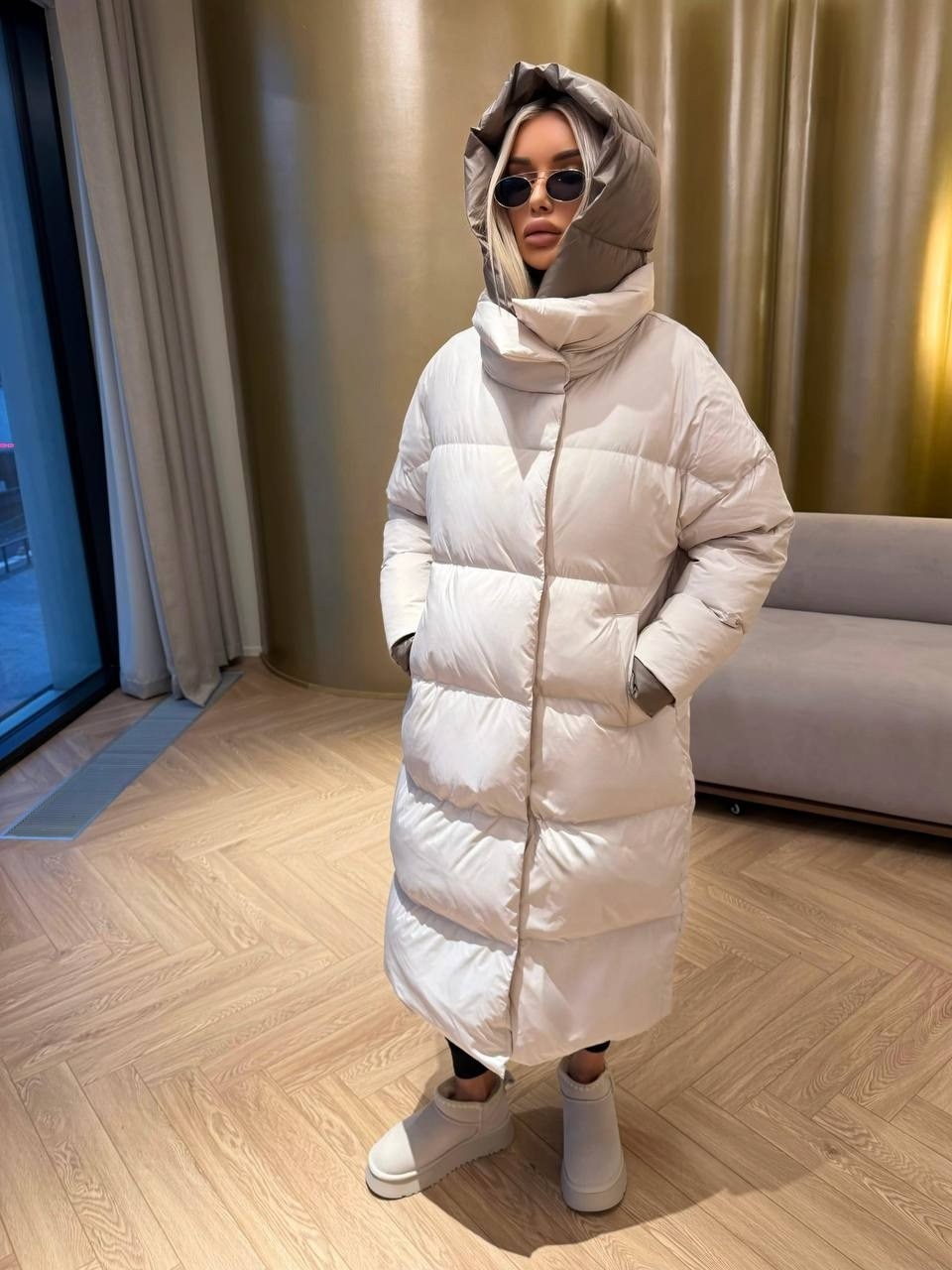 стильные пуховики,бежевый пуховик,длинные пуховики,пуховик,пуховик двухсторонний