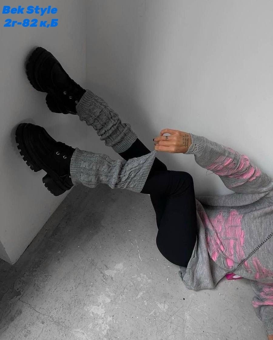 оверсайз свитер с рваными деталями,свитер рваный оверсайз,свитер рваный,джемпер женский свитер оверсайз,свитер оверсайз удлиненный