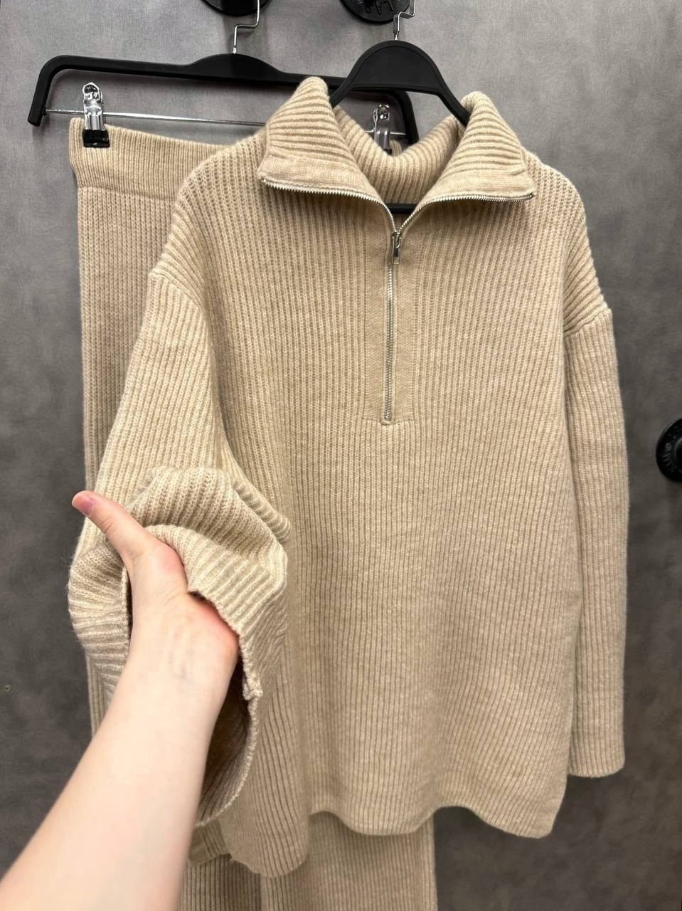 вязаный костюм женский теплый,женский вязаный костюм,трикотажный женский костюм,трикотажные костюмы,вязаные костюмы