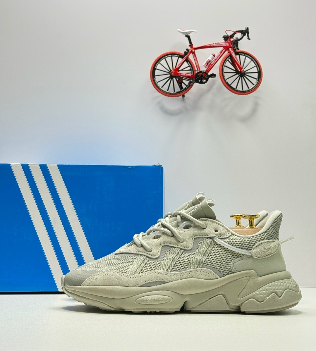 кроссовки adidas ozweego,кроссовки мужские adidas ozweego,кроссовки женские adidas ozweego,кроссовки adidas,adidas ozweego женские
