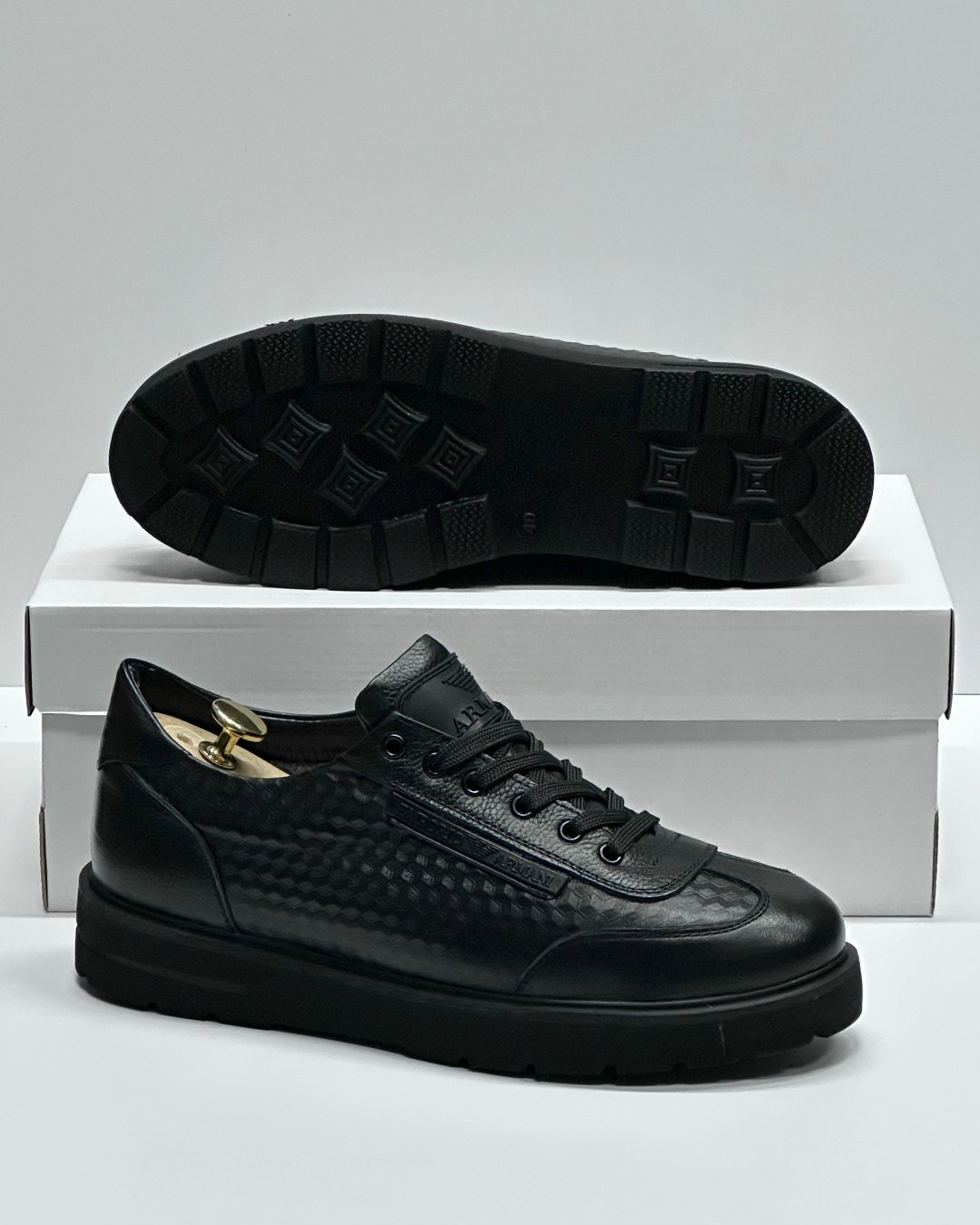 ,мужские кожаные кроссовки,мужская ,мужская  кроссовки,кожаные кроссовки