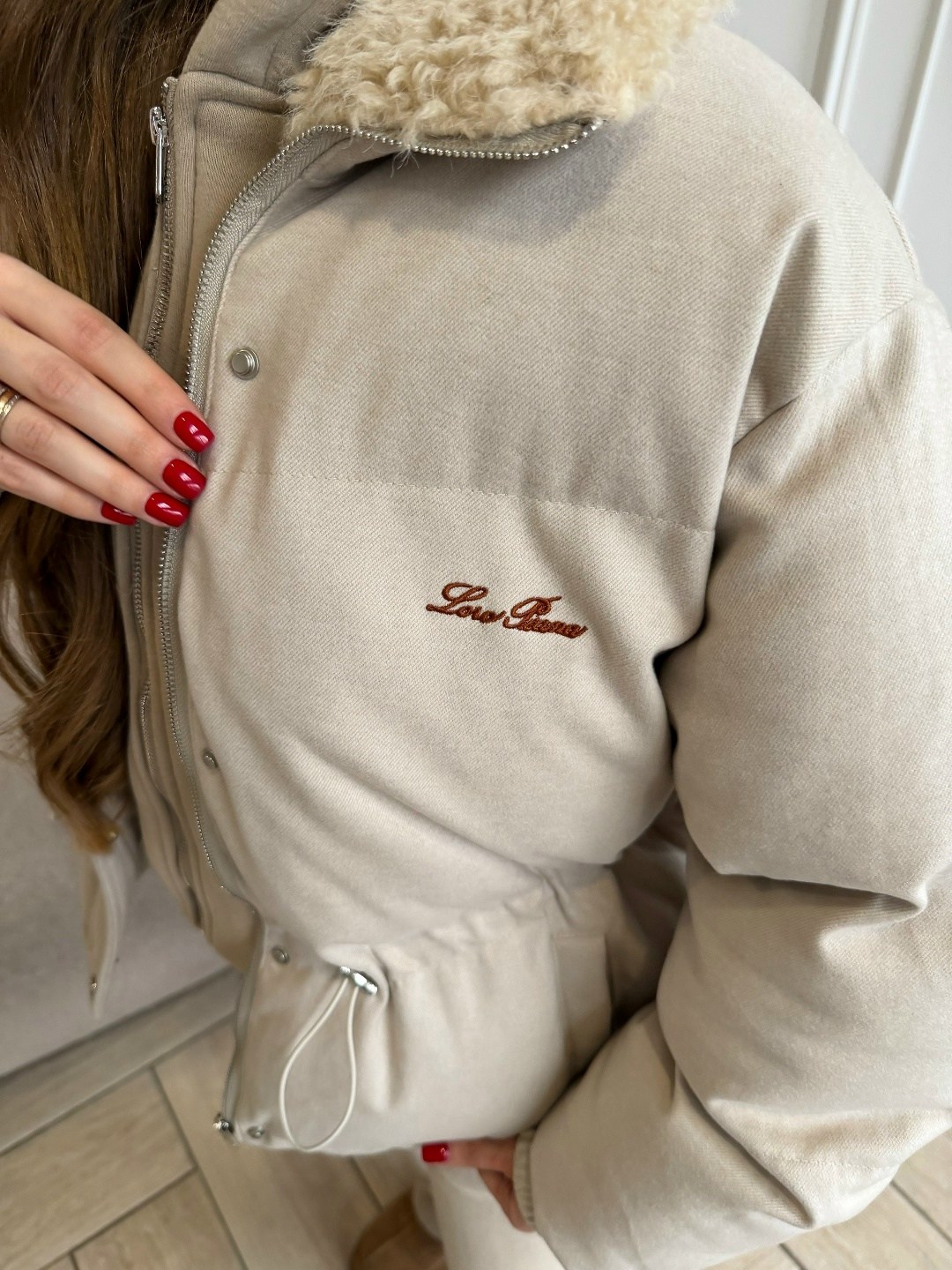 стильные пуховики,костюм на флисе,костюм на флисе бежевый,костюм женский на флисе,костюм тройка с курткой