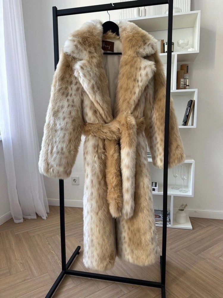 меховое пальто,пальто двухстороннее меховое,женская шуба,шубка,пальто из меха