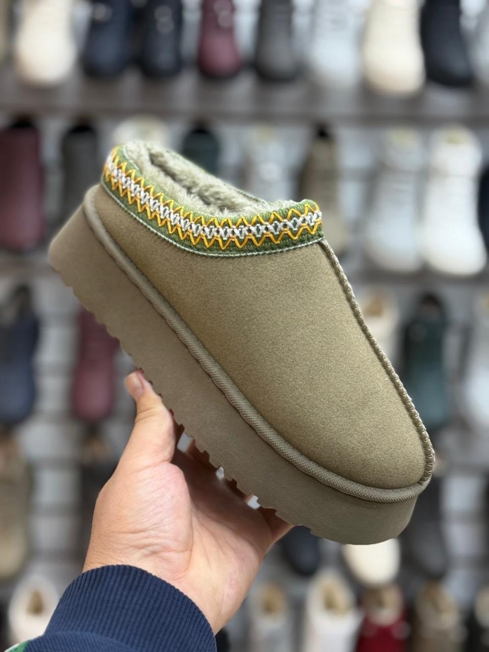 ,угги женские,угги дутики зимние короткие на высокой подошве,дутики угги женские,дутики угги