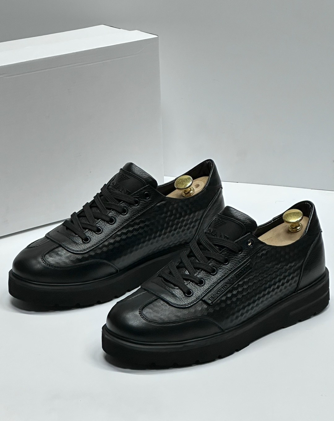 ,мужские кожаные кроссовки,мужская ,мужская  кроссовки,кожаные кроссовки