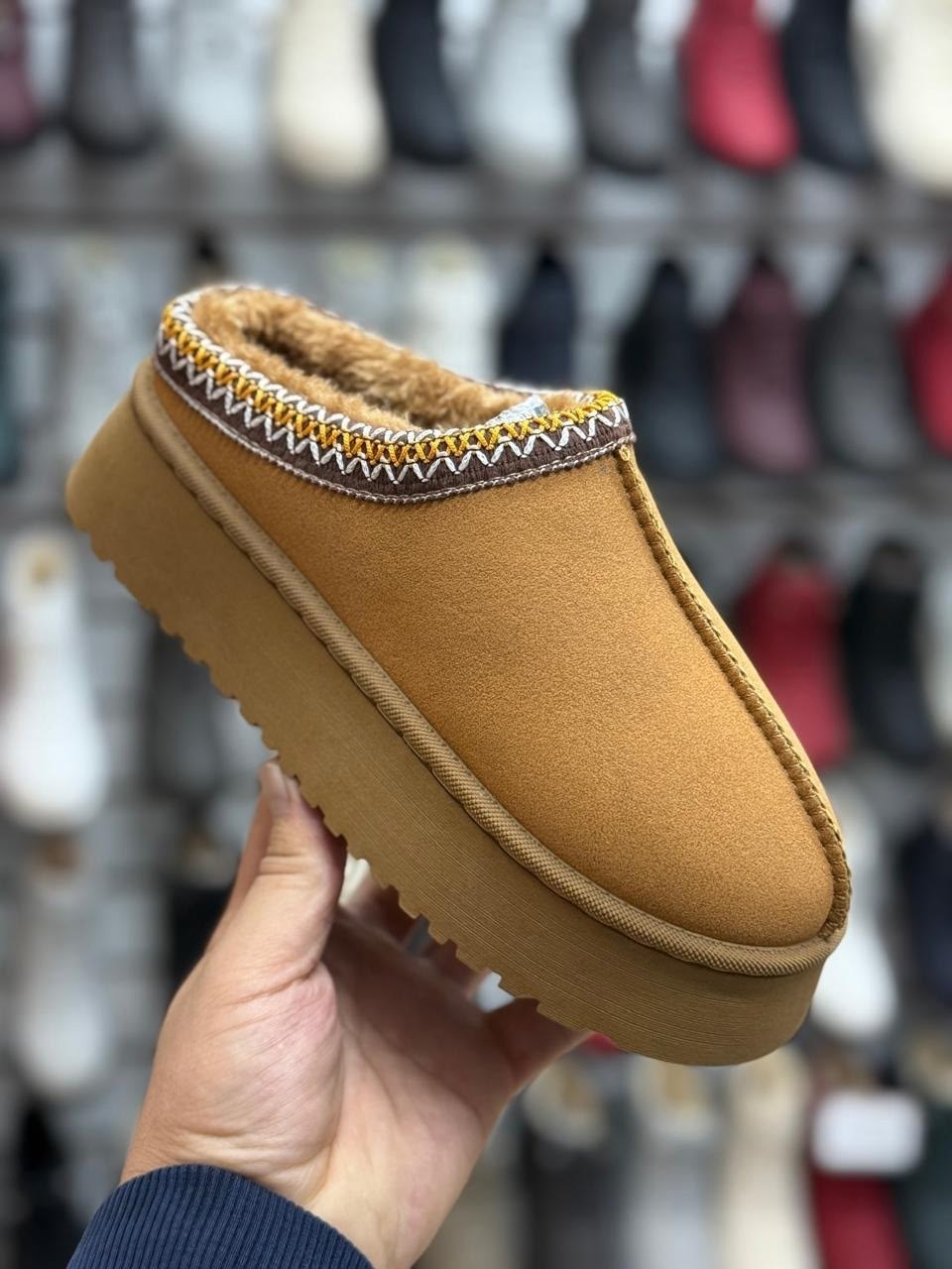 ,угги женские,угги дутики зимние короткие на высокой подошве,дутики угги женские,дутики угги