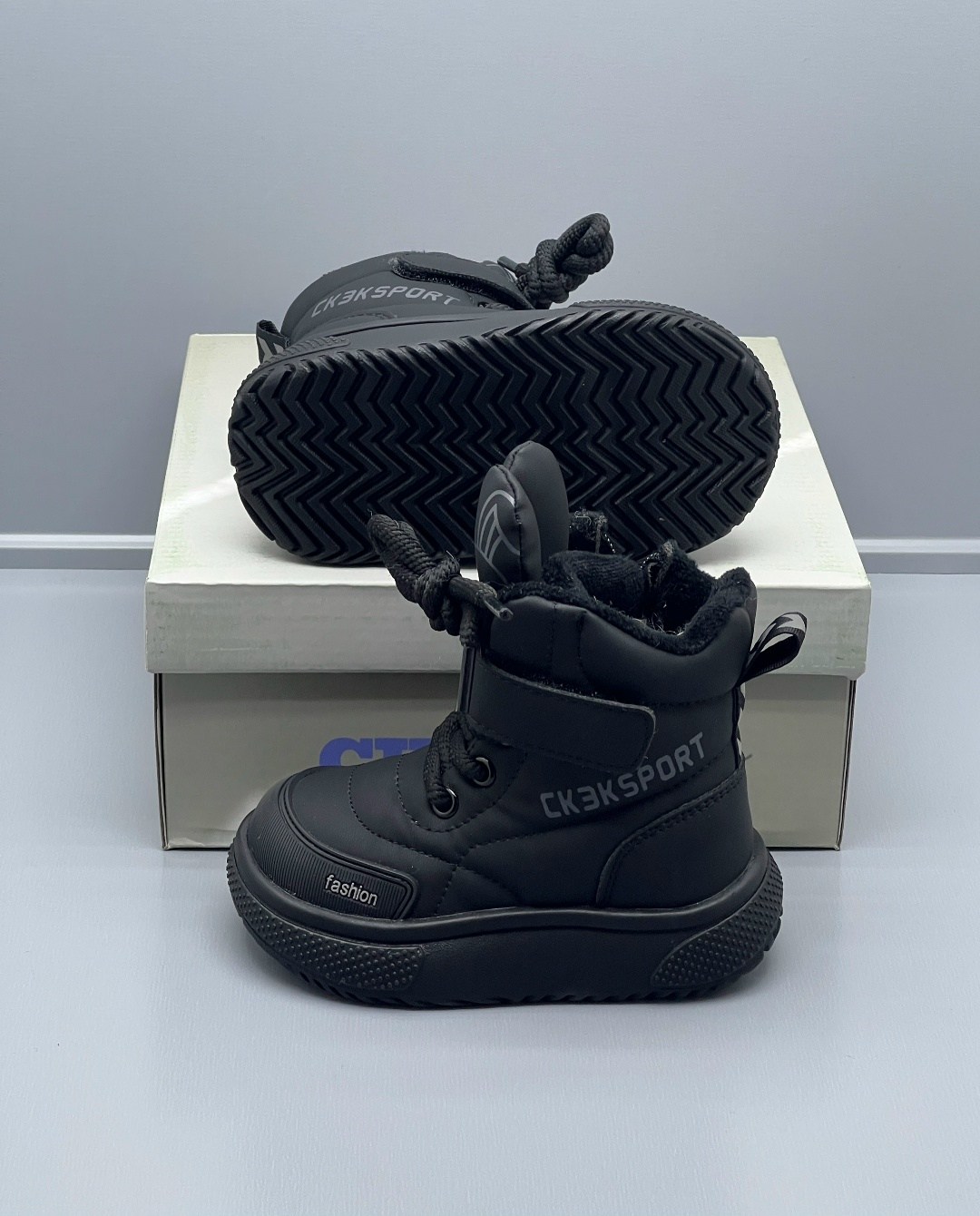 ботинки зимние детские,детские ботинки,, детская,детские дутики