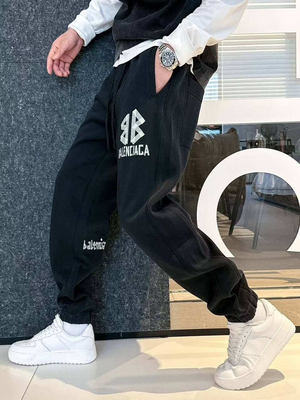 спортивные брюки balenciaga,штаны balenciaga,брюки balenciaga,штаны повседневные,штаны модные