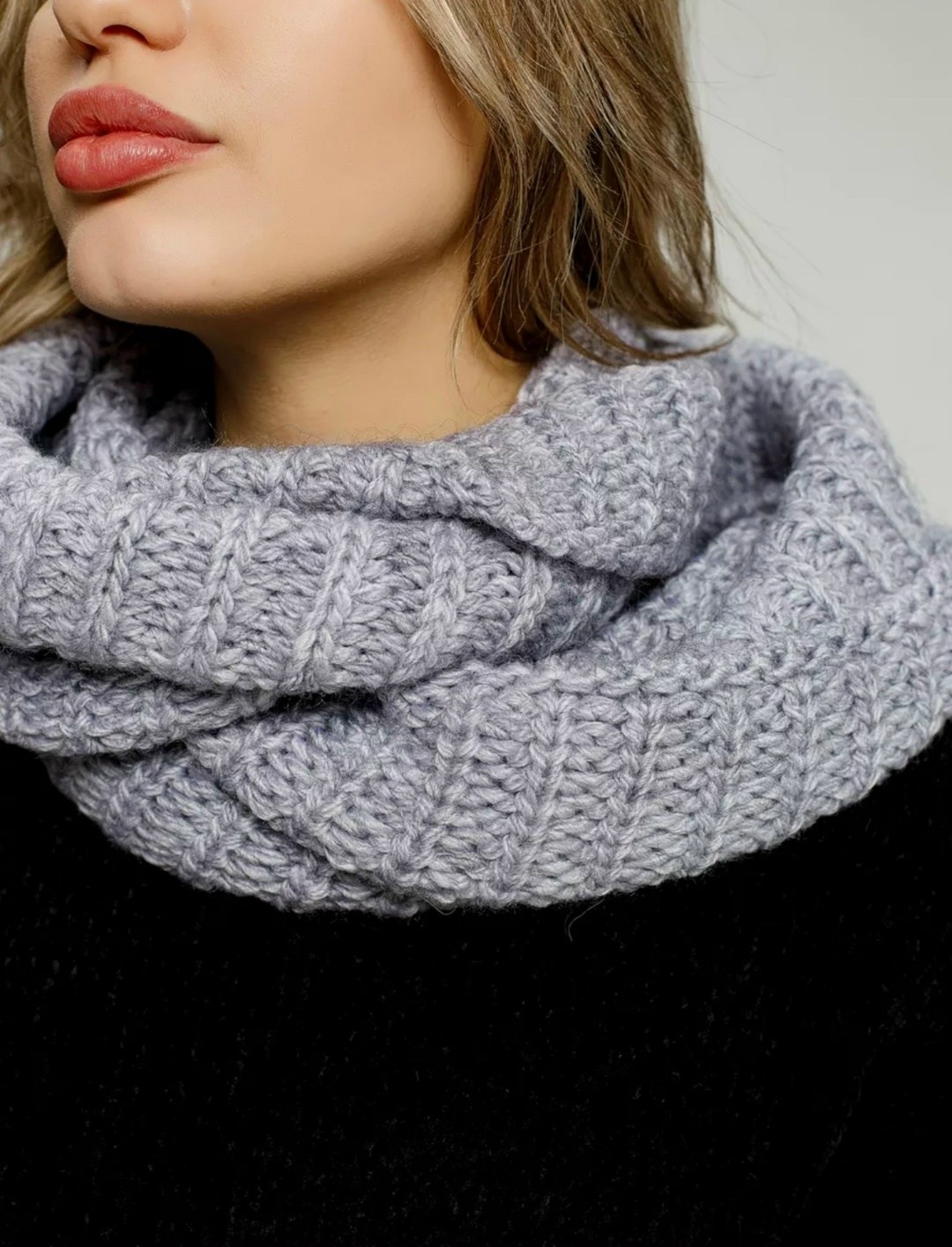 шарф вязаный,шарф вязаный однотонный,снуд женский шарф,шарфы снуды,снуд