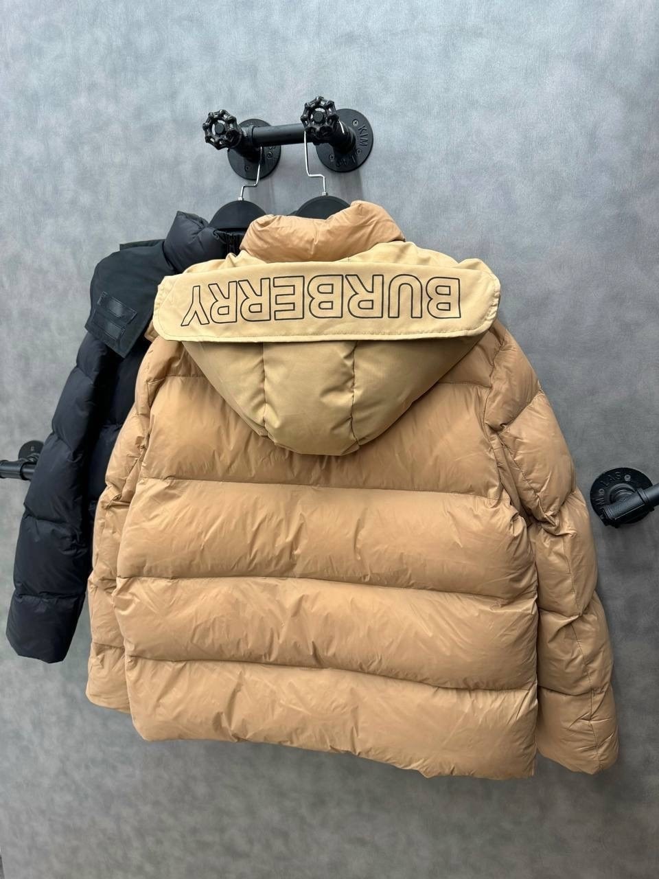 пуховик фенди женский,пуховик burberry,пуховик burberry женский,стильные пуховики,стильный теплый пуховик