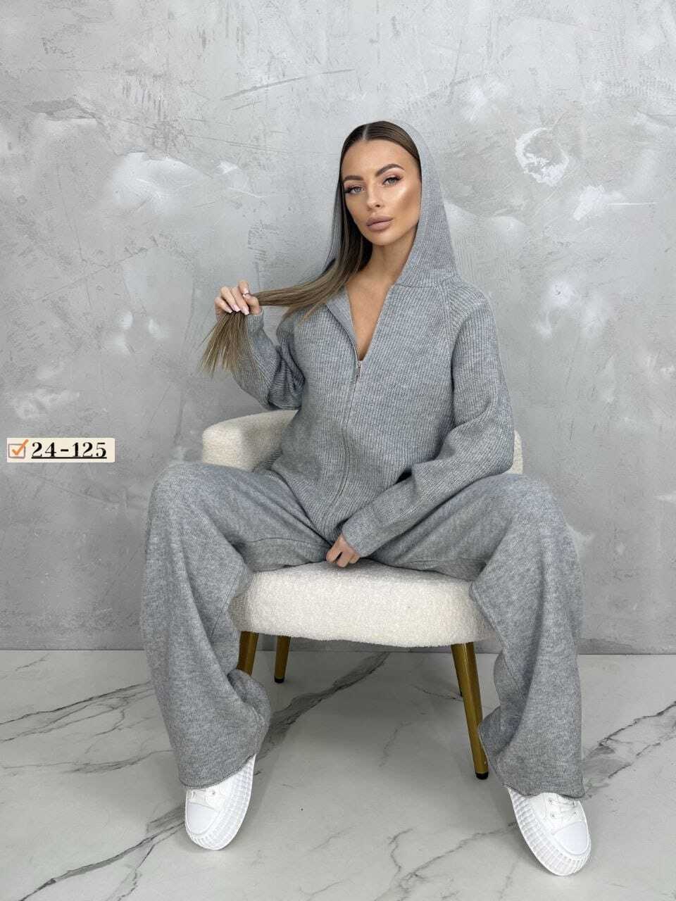 трикотажные костюмы,вязаные костюмы,женские костюмы,кашемировый костюм,костюмы универсальные