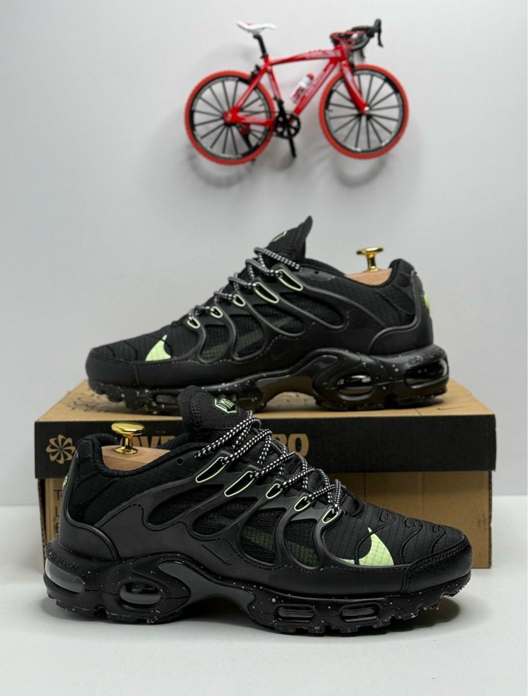 кроссовки nike air max tn plus terrascape,кроссовки nike air max plus tn,кроссовки nike air max terrascape plus,nike air max tn plus terrascape,nike air max plus tn black