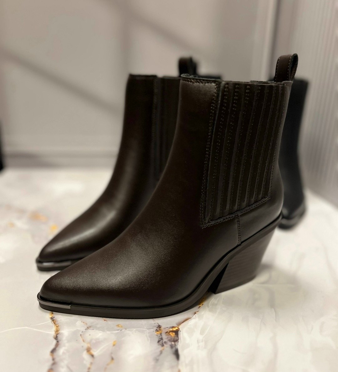 ,женские ботильоны,ботильоны модные,женские ботильоны с острым носком,женская