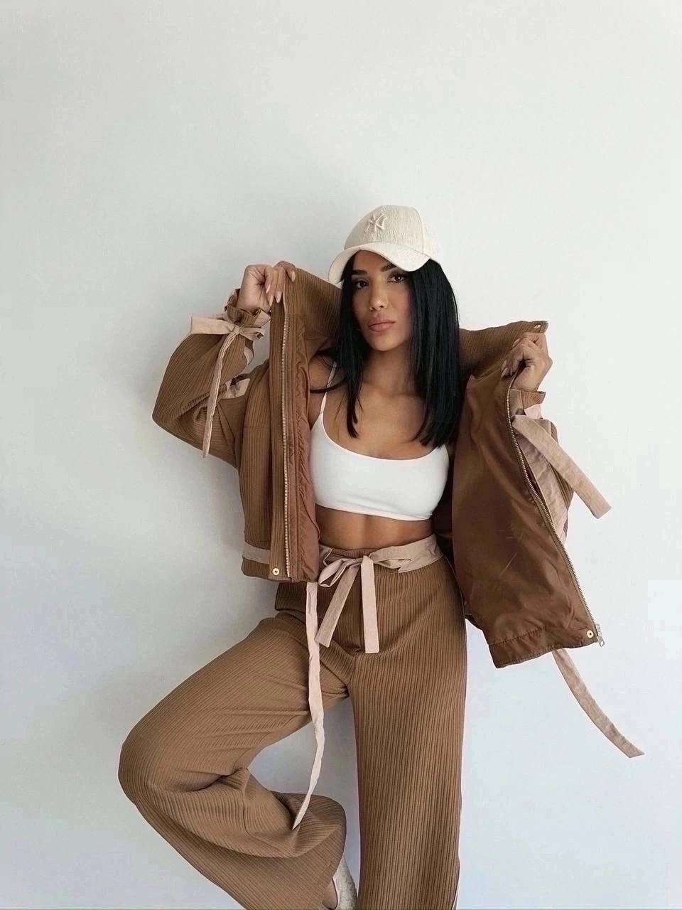 костюмы брючные,костюм бежевый,женские костюмы,костюмы женские летние