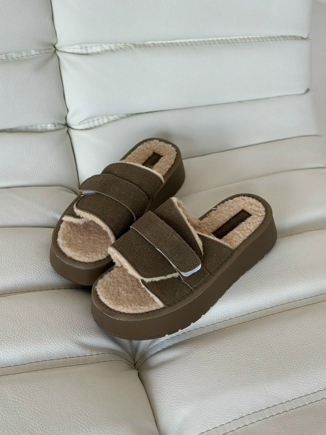 ,женские шлепанцы,тапочки модные,тапочки на платформе,тапочки на платформе женские