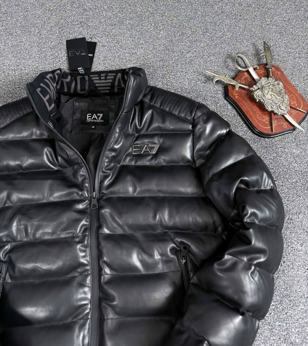 ea7 emporio armani классическая куртка - black,пуховик emporio armani ea7 мужской,куртка армани мужская ea7,ea7 emporio armani куртка мужская зимняя,ea7 emporio armani куртка мужская