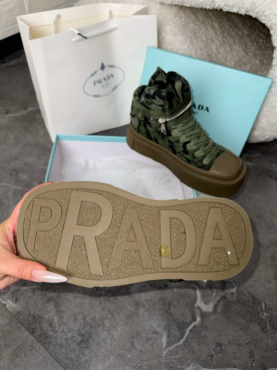 кеды prada,кеды прада,,женская ,кроссовки prada