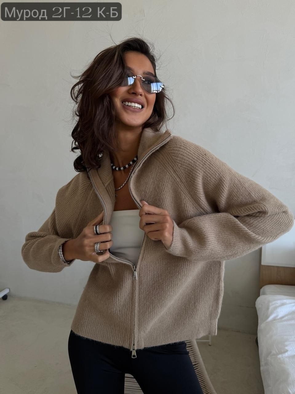 женская кофта,кофта худи,кофта белая,стильный джемпер,джемпер на замке