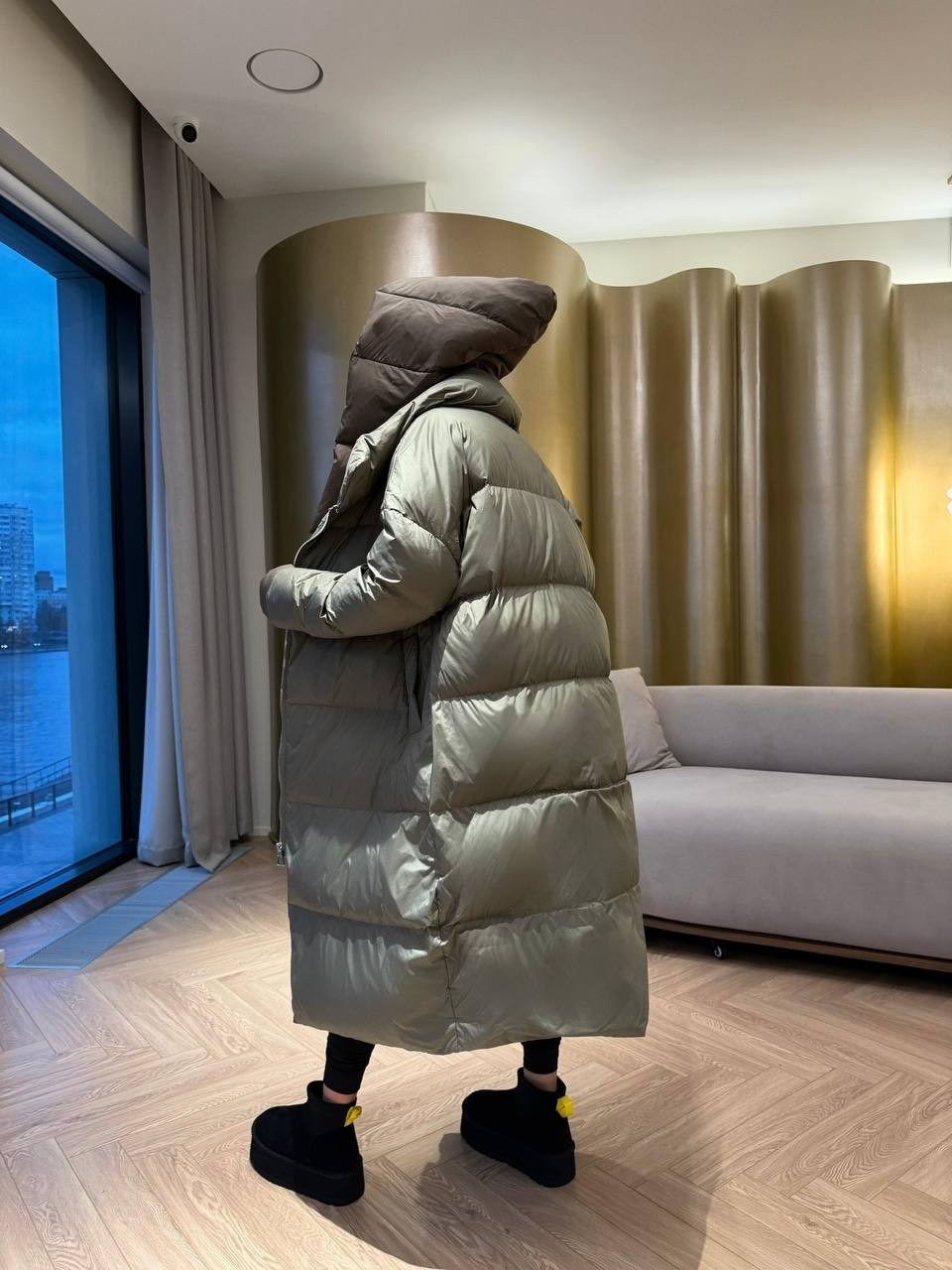 пуховик повседневный,стильные пуховики,длинные пуховики,удлиненный пуховик,пуховик