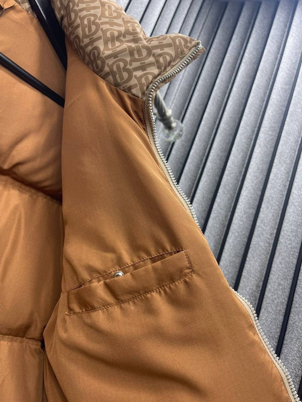 пуховик fendi,пуховик двухсторонний,куртка пуховик,зимние куртки,пуховик