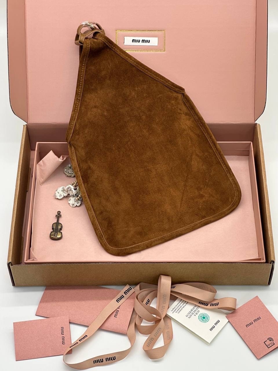 сумка женская miu miu,сумка miu miu,брелок для сумки,брелки на сумку,сумки аксессуары