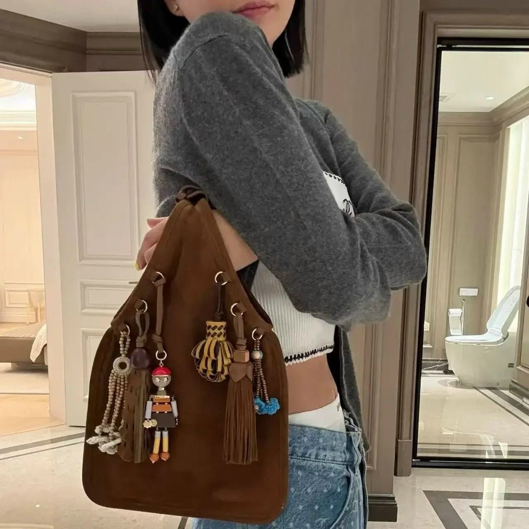 сумки коричневый,дизайнерские сумки,замшевая сумка,сумки женская,аксессуар для сумки