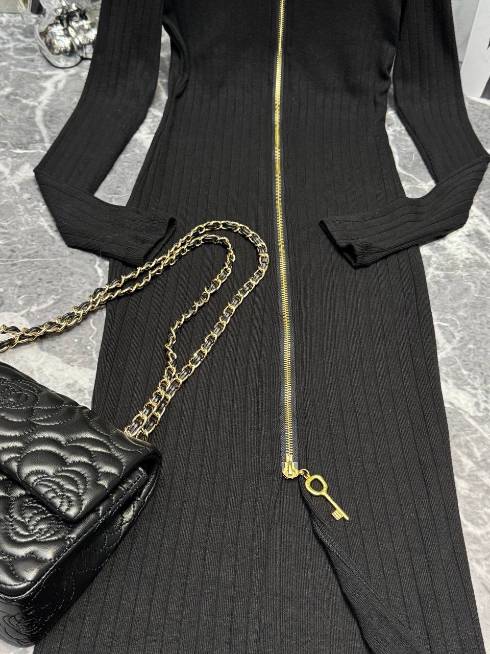 повседневные платья,трикотажное платье,платье миди,женская платье,вязаное платье