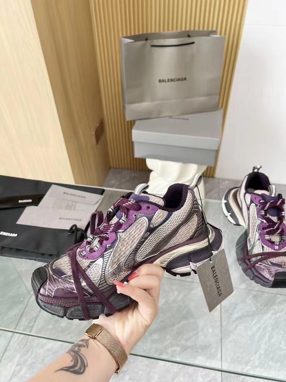 женские кроссовки balenciaga,новая коллекция баленсиага 2025 кроссовки,кроссовки баленсиага женские,ботинки женские баленсиага реплика,кроссовки balenciaga