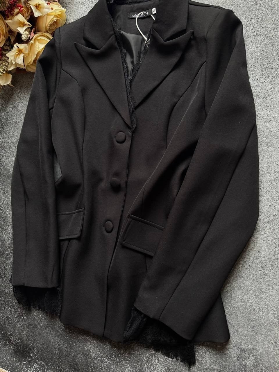 жакет с кружевом,жакет с кружевными вставками,кружевной блейзер,элегантный блейзер