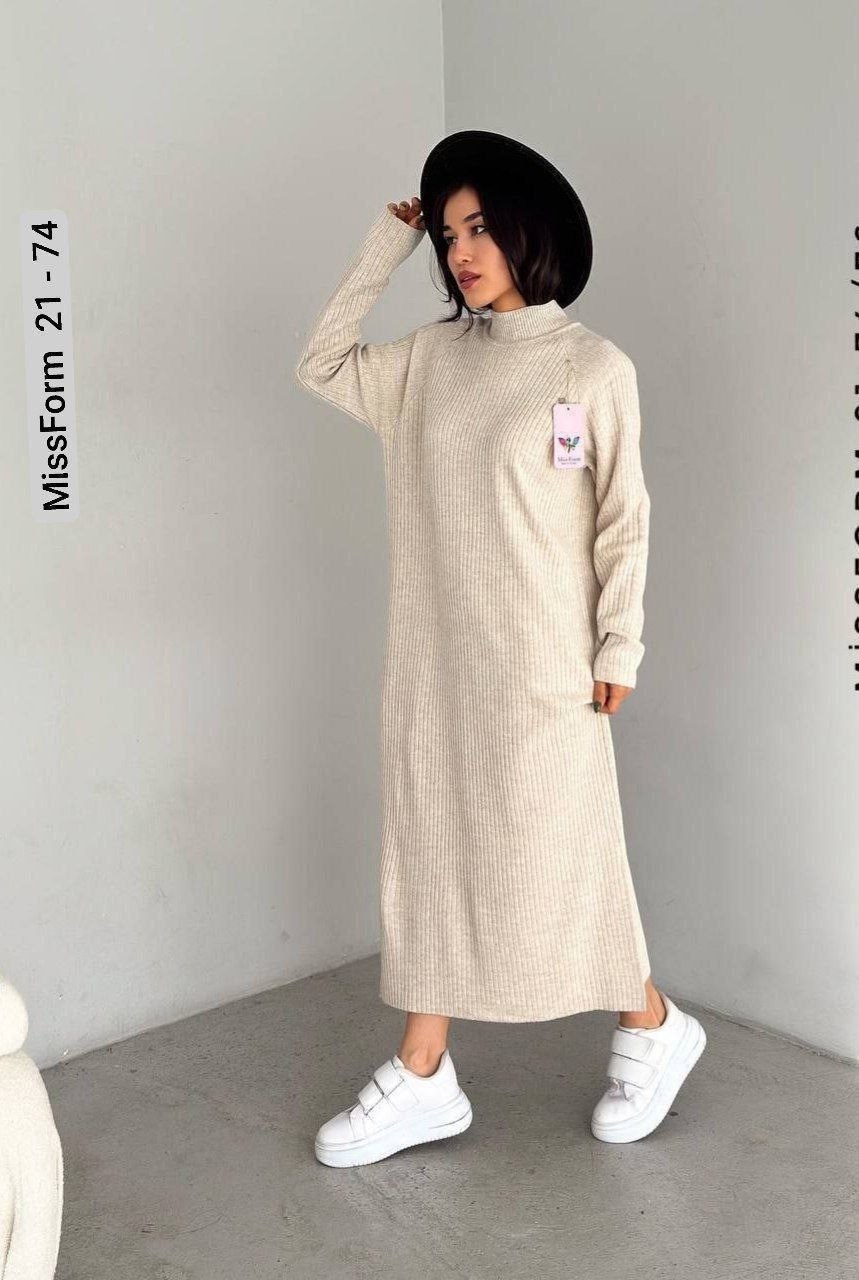 трикотажное платье макси,трикотажное платье женское,трикотажное платье,платье оверсайз,платье вязаное