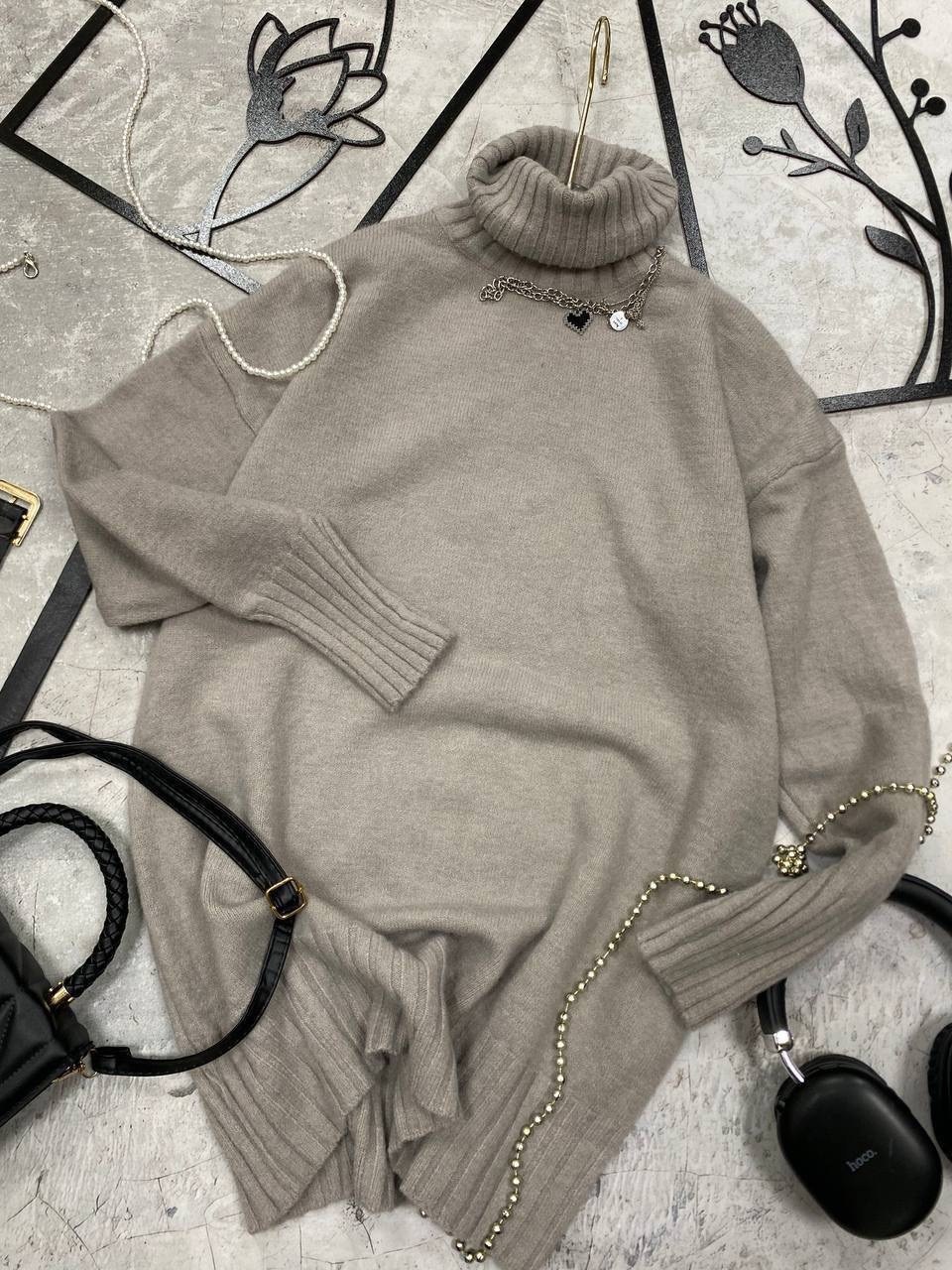 хермес сумка маленькая синяя,сумка эрмес келли синяя,модные свитера,синий свитер,оверсайз свитер с горлом