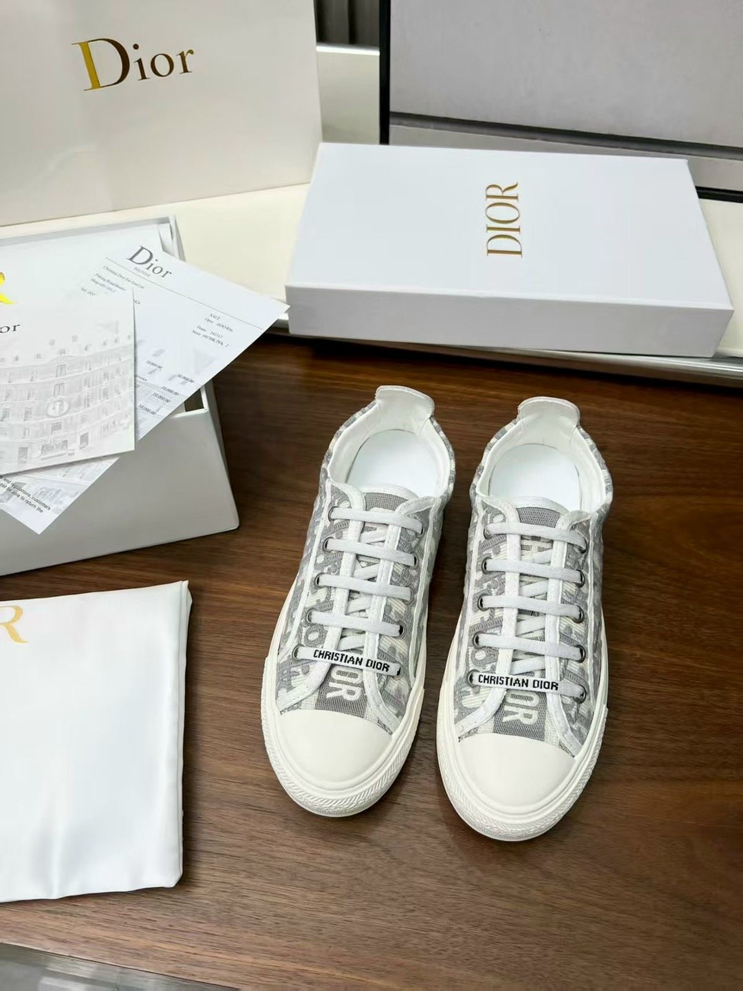 dior кроссовки,кеды dior женские,кеды диор бежевые,кеды dior,кеды christian dior