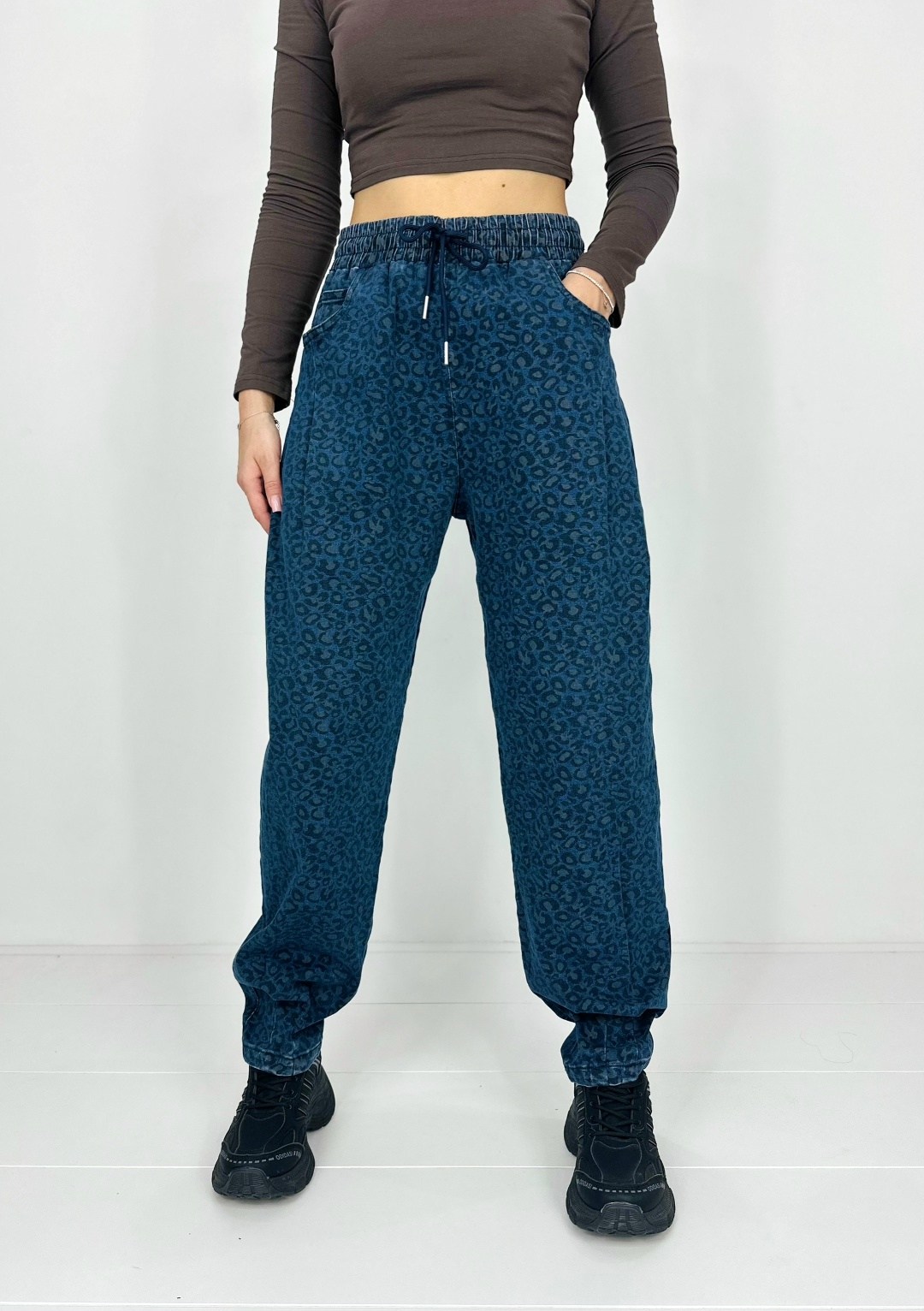 брюки джинсы,штаны джинсы,джинсы женские,модные джинсы,трикотажные брюки