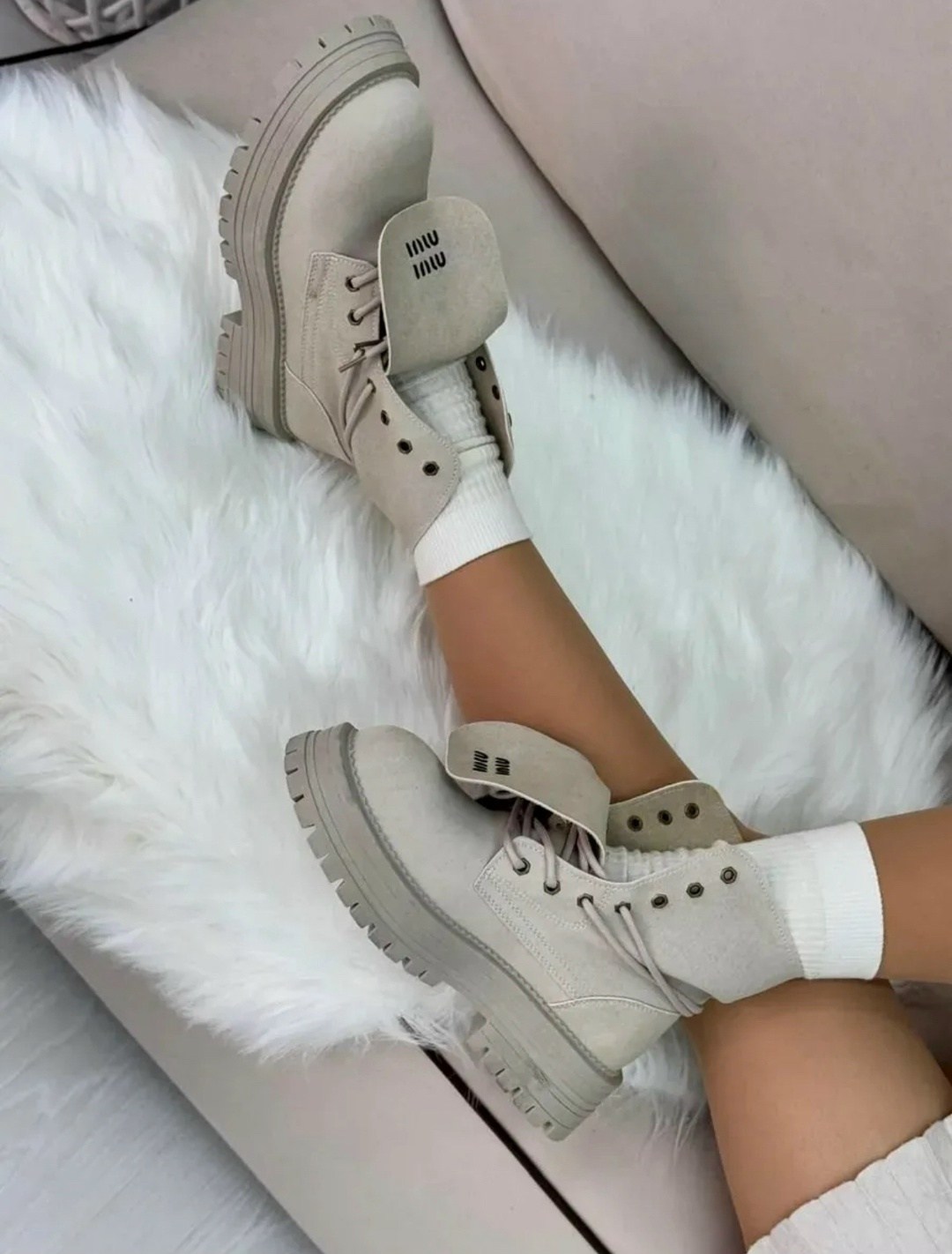 ботинки женские,, женская,ботинки модные,ботинки miu miu