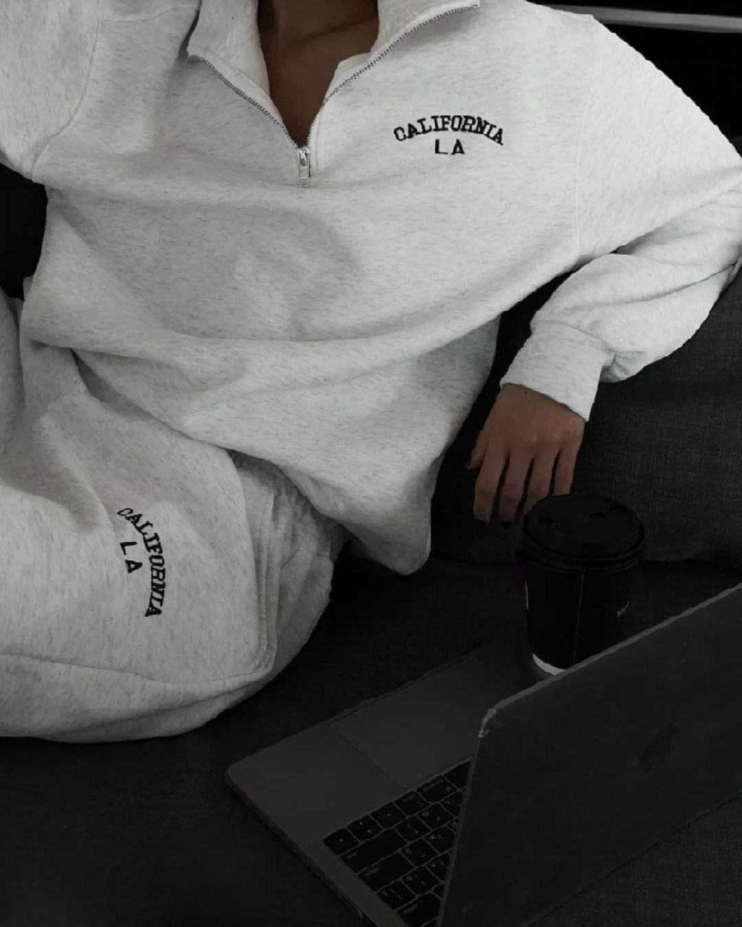 женские спортивные костюмы,спортивные костюмы,спортивные костюмы оверсайз,стильные костюмы,костюм спортивный стильный