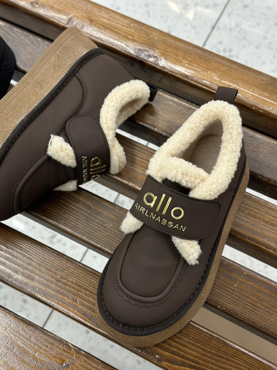 , женская,обуви,ботинки с мехом,модная