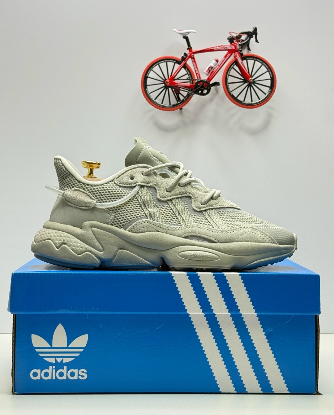 кроссовки adidas ozweego,кроссовки мужские adidas ozweego,кроссовки женские adidas ozweego,кроссовки adidas,adidas ozweego женские