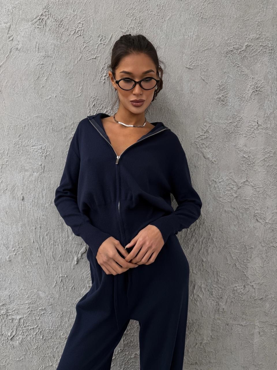 женский брючный костюм,женские костюмы,спортивные костюм,брючный комбинезон,костюмы спортивные женские