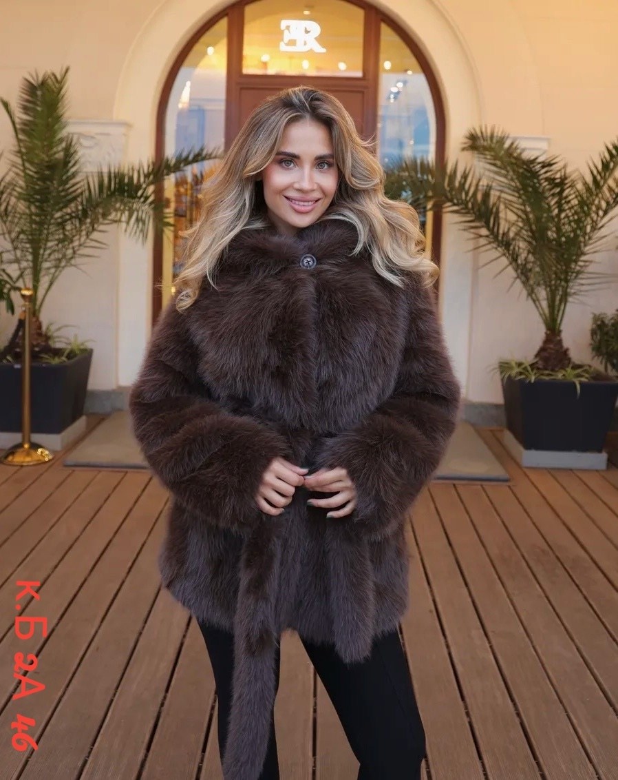 шуба женская,шуба меховая,модная шуба,шуба песец,шуба из песца