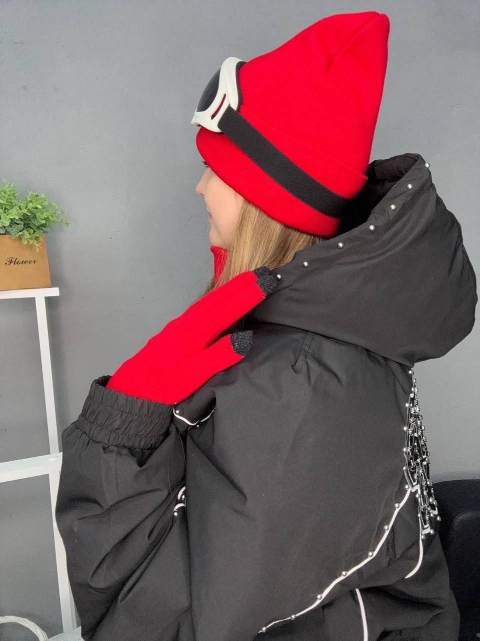 перчатки горнолыжные,горнолыжные костюмы,очки для сноуборда,зимние перчатки,шапка шарф перчатки