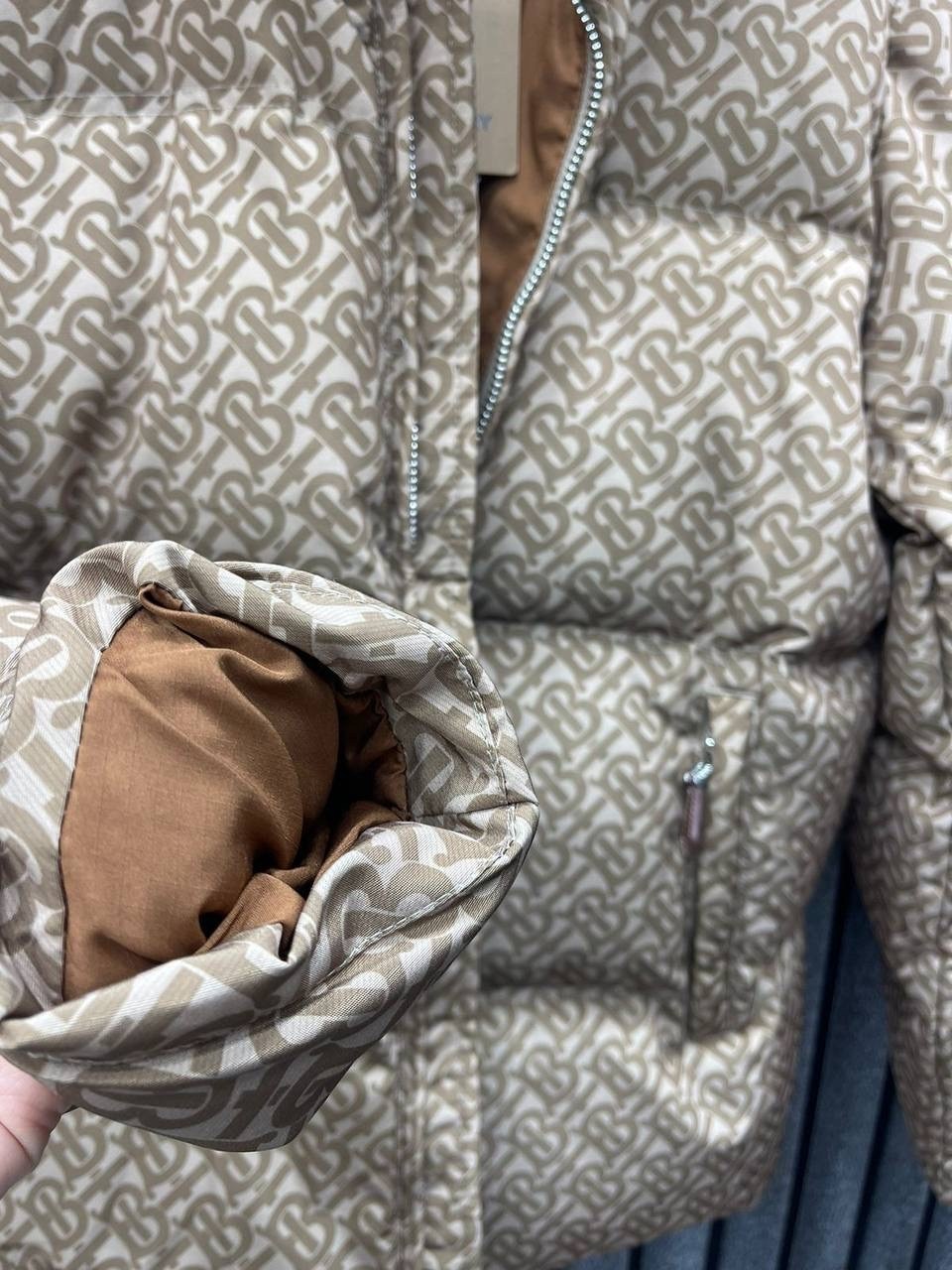 пуховик fendi,пуховик двухсторонний,куртка пуховик,зимние куртки,пуховик