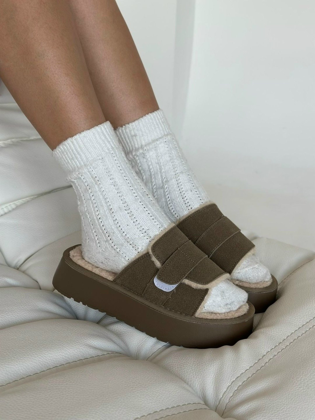 ,женские шлепанцы,тапочки модные,тапочки на платформе,тапочки на платформе женские