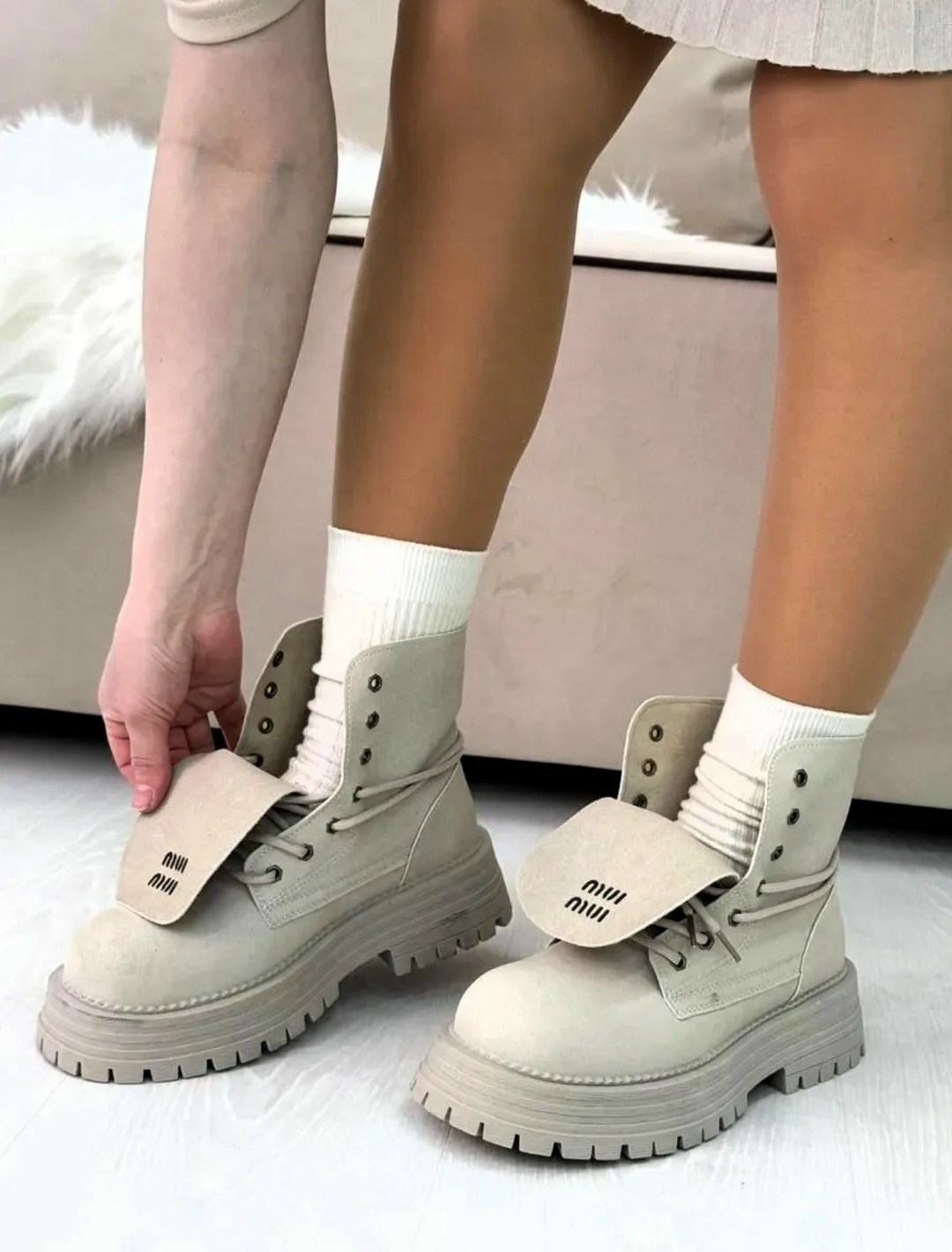 ботинки женские,, женская,ботинки модные,ботинки miu miu