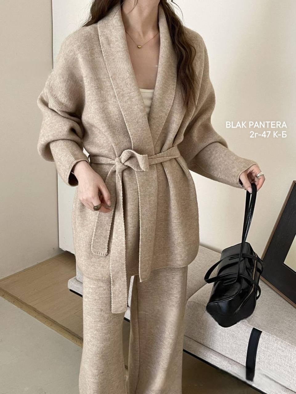 комплект кардиган,костюм повседневный,вязаный брючный костюм,кардиган с поясом,трикотажный костюм с v