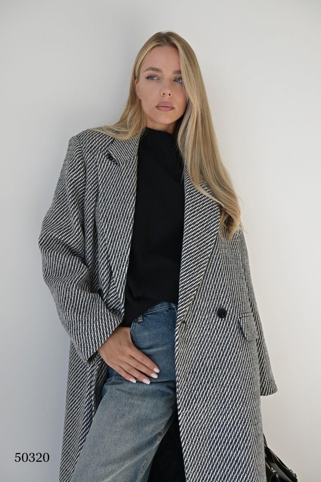 модное пальто,стильное пальто,пальто,пальто серое,удлиненное пальто